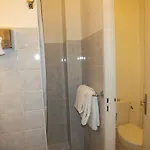 Cecil Gare Hotel