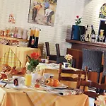 Cecil Gare Hotel