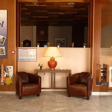 Szálloda Cecil Gare