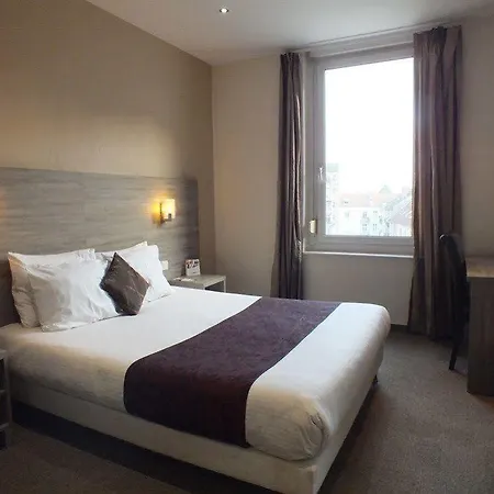 Cecil Gare Szálloda