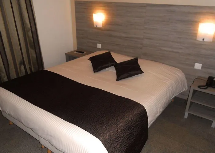 Cecil Gare Отель